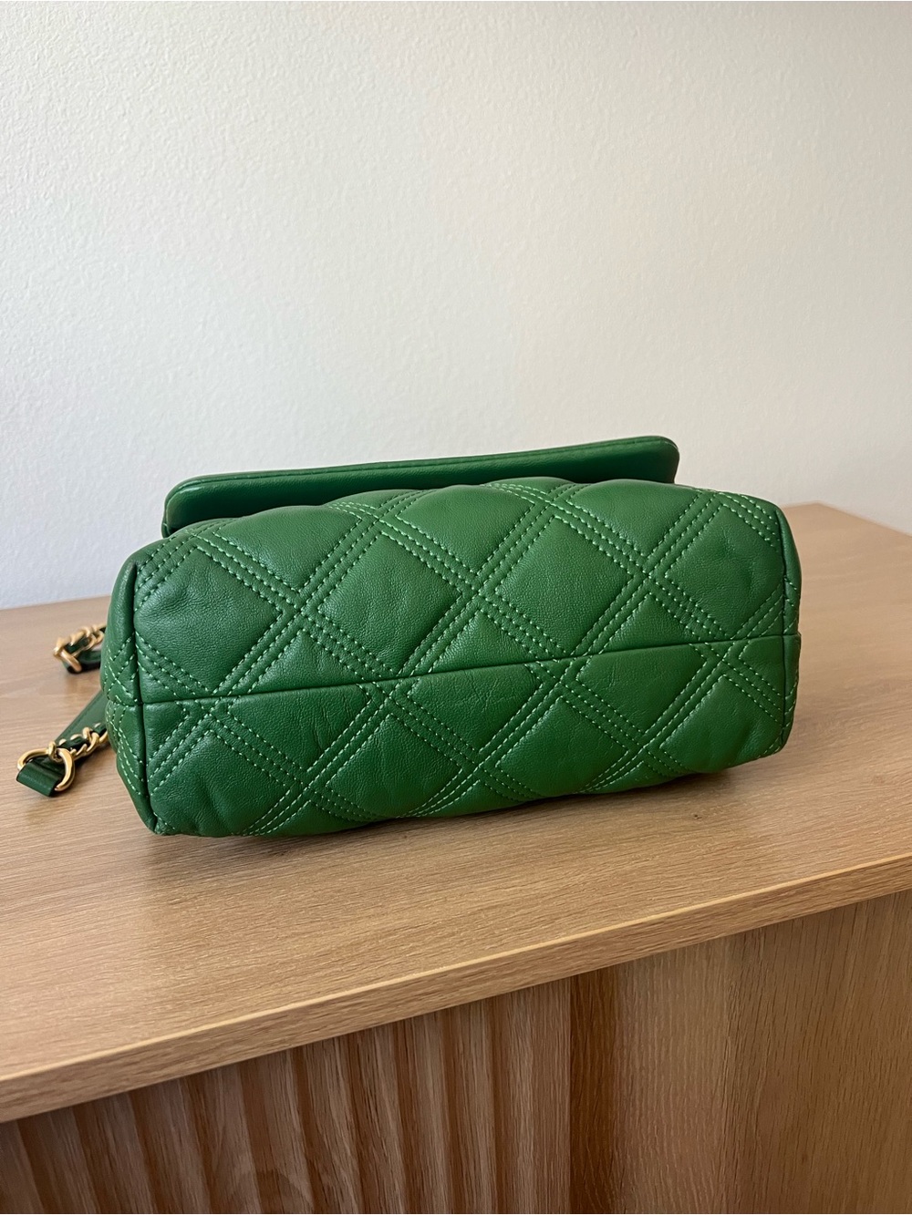 Tory Burch Green Quilted Crossbody with Gold Chain - Fleming Arugula SMALL - Picture 3 of 7